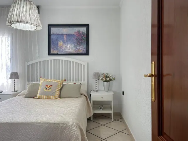Preciosa casa en venta con piscina en Can Villalba — 41