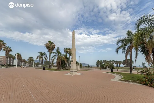 APARTAMENTO EN PLAYA PONIENTE, MOTRIL — 32