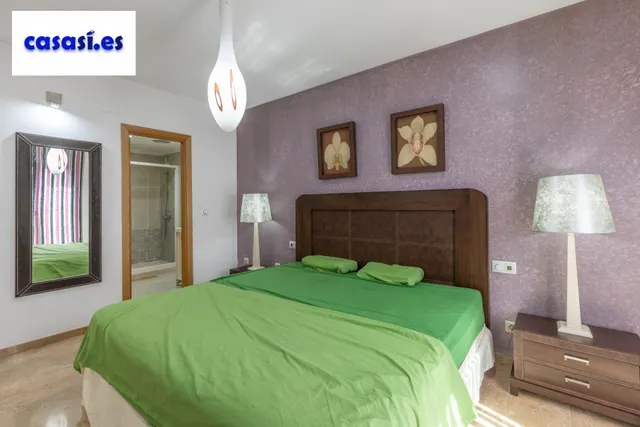 Adosada con 4 dormitorios, amplias terrazas y vistas a Granada y sierra nevada — 22