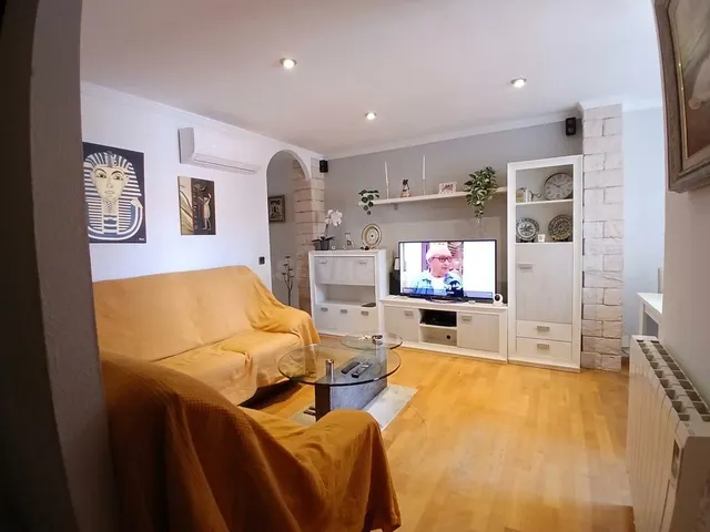 ¡Oportunidad única: Piso super luminoso, reformado y listo p