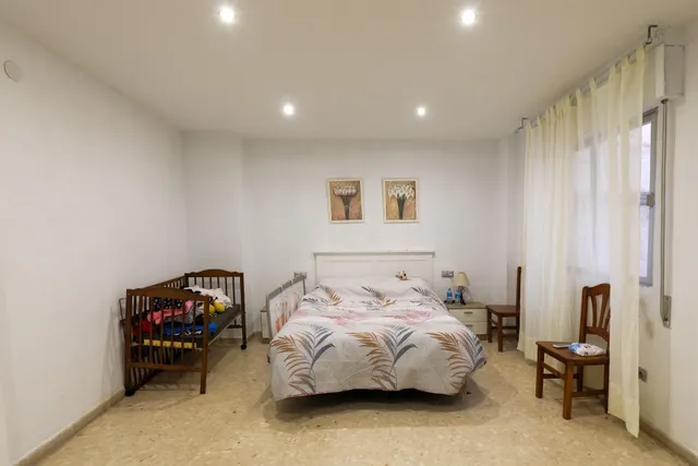 Piso de cuatro habitaciones en el corazón de Durcal — 9