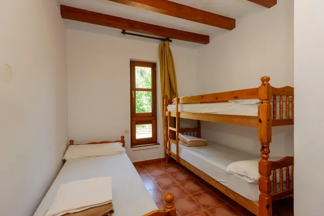 Complejo turístico en venta en cabrales: 32 habitaciones y 96 plazas entre los picos de europa y la costa asturiana — 50