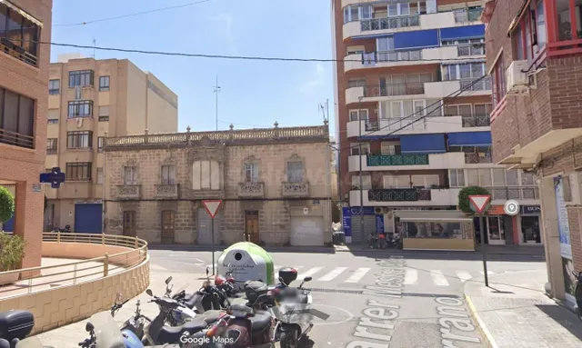 Terreno urbano en el centro de La Vila segunda línea - foto 2