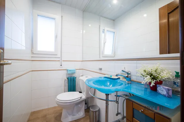 Casa con piscina — 24