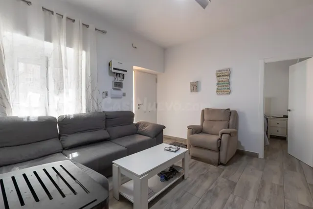 Casa en una sola planta reformada - foto 3