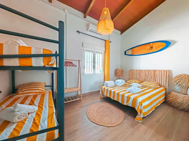 Chalet en venta en Chiclana de la Frontera – Zona Pago del Humo — 46