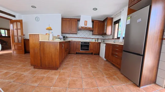 Casa en venta en Polop con piscina privada, gran parcela y vistas despejadas — 16