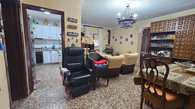 Chalet independiente en Siete Fincas: 3.000 m2 de parcela, piscina y muchísima privacidad — 10
