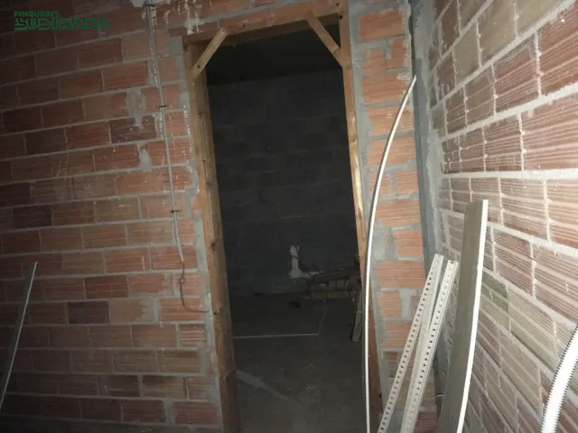 EDIFICI en CONSTRUCCIÓ a la població de LA LLACUNA — 9