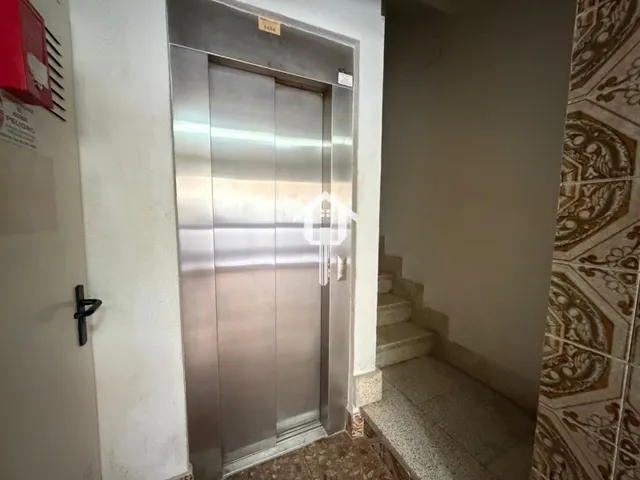 Piso en venta en Alicante, 109m2, 3 habitaciones, 1 baño completo, segunda planta con ascensor en la zona de carolinas bajas. — 27