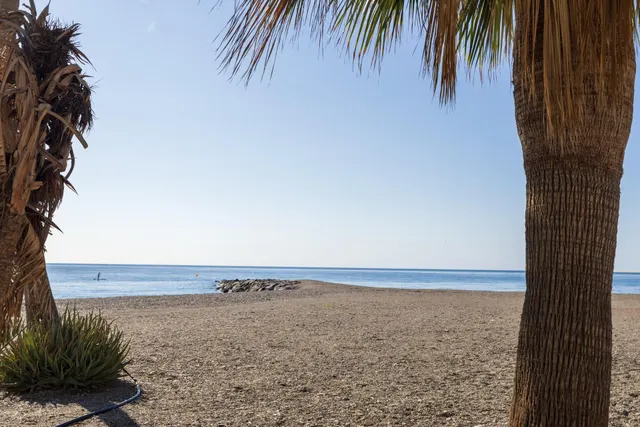 !! IMPRESIONANTE VIVIENDA EN PRIMERA LINEA DE PLAYA !! — 37