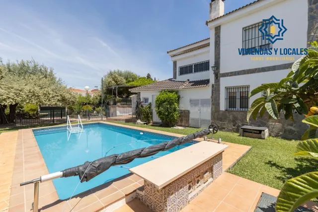 Vivienda Exclusiva en Urbanización Viñas del Rey – Otura — 3