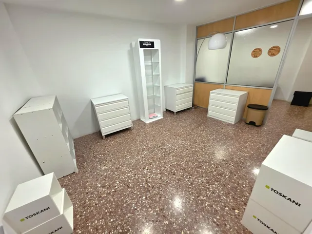 LOCAL EN VENTA SITUADO EN LA RONDA MIJARES DE CASTELLÓN — 18