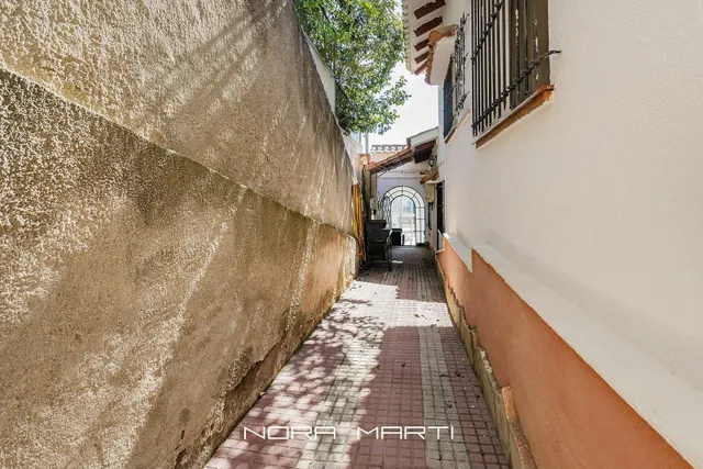 CASA A  NOSTRA SENYORA DE LOURDES — 21