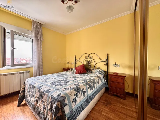 Piso en venta en El Coto, Gijón - foto 5