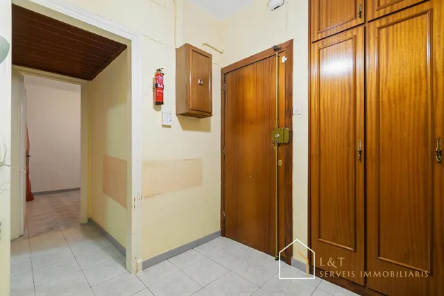 Piso en venta en plaza virrei amat – 4 habitaciones y 77 m2 útiles — 16