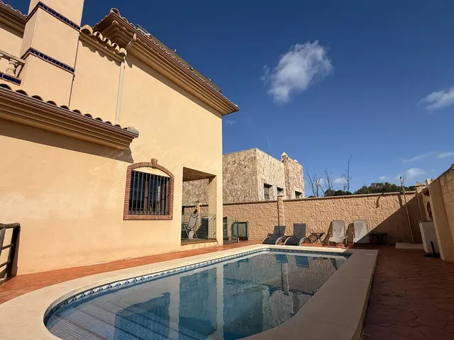 Chalet 4 habitaciones 319m² en venta - Centro — 23