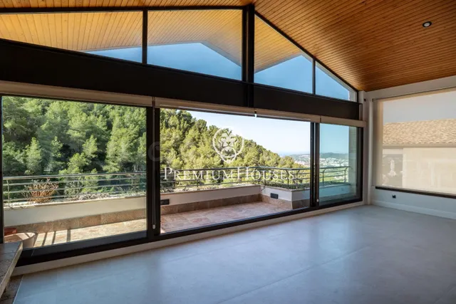 Espectacular casa recién reformada a la venta en Quintmar - foto 3