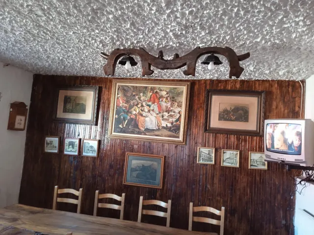 SE VENDE BODEGA CON MERENDERO, COCINA, BAÑO, PATIO DE 50 M2, EN VALENCIA DE DON JUN — 6