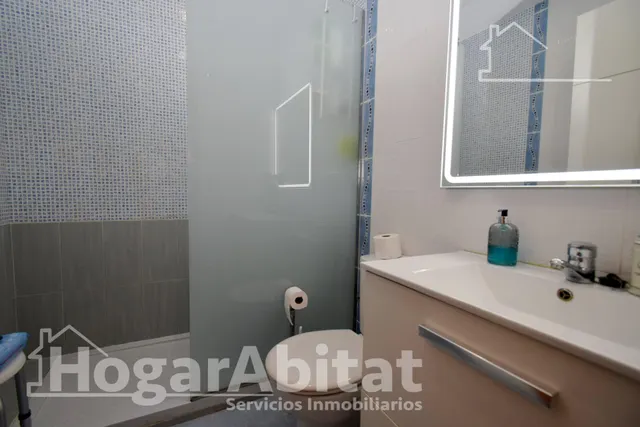 MUY AMPLIO CON TERRAZA, GARAJE Y TRASTERO — 23