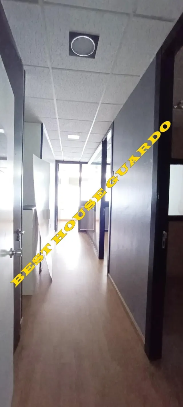 LOCAL COMERCIAL EN GUARDO — 3