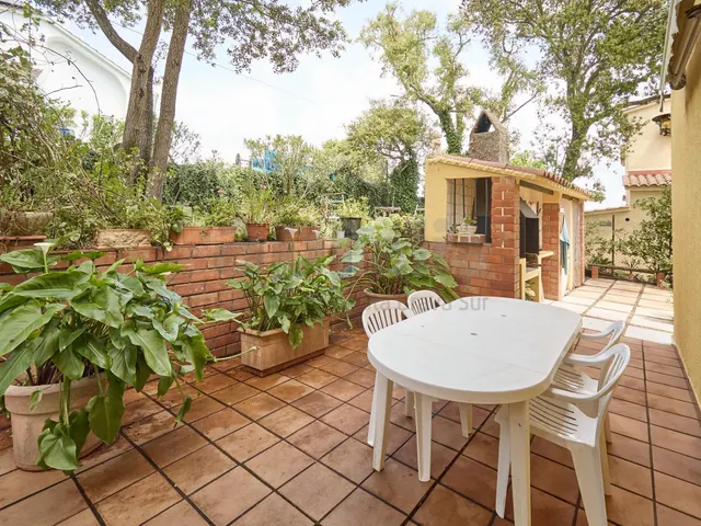 Chalet con jardín privado, y dos accesos independientes en Serra Brava – Lloret de Mar — 16