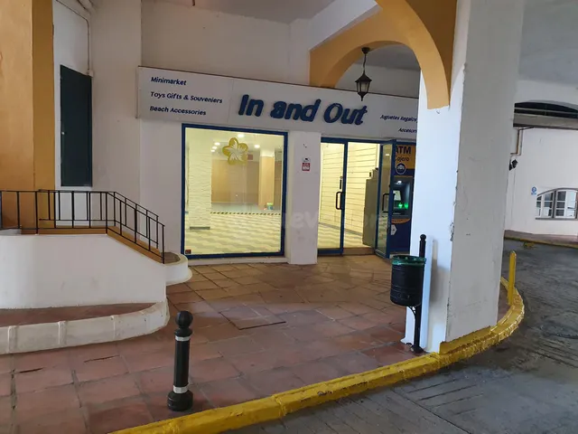 Local comercial 274m² en venta - Marbella - foto 5