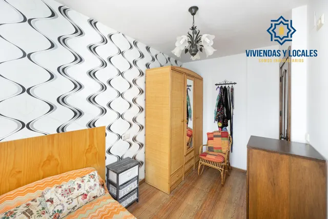 VIVIENDA PAREADA EN MONTELUZ — 30