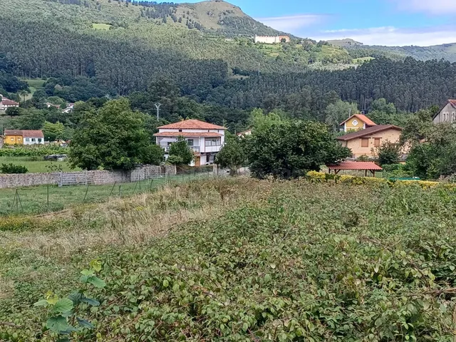 SE VENDE PARCELA URBANA EN UDALLA (CANTABRIA) - foto 2