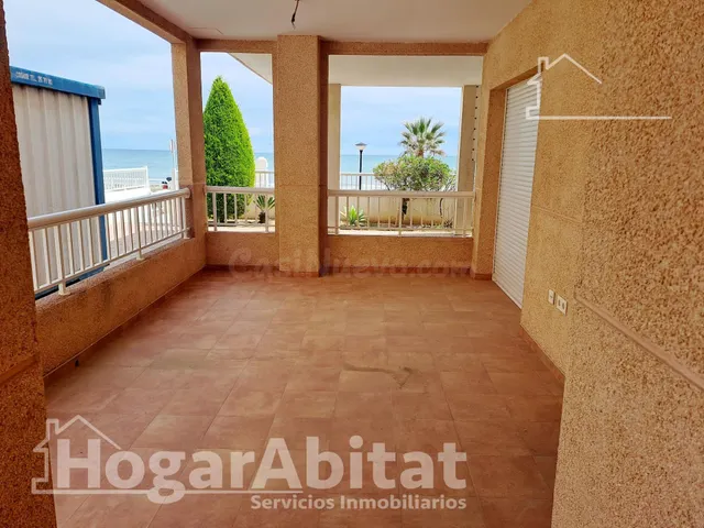 ¡A ESTRENAR! EN PRIMERA LÍNEA DE PLAYA, CON VISTAS AL MAR, P - foto 4