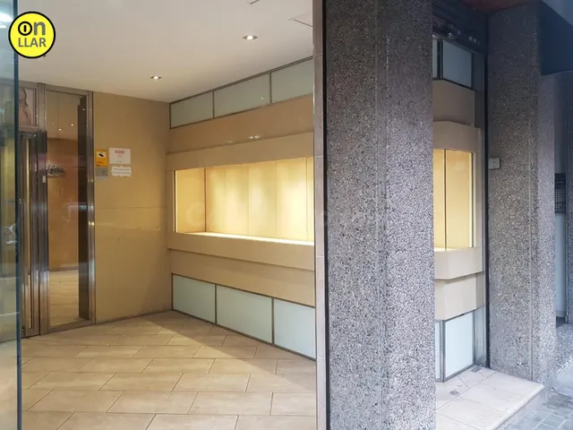 Local comercial en alquiler en Passeig de la Muntanya (Grano - foto 2