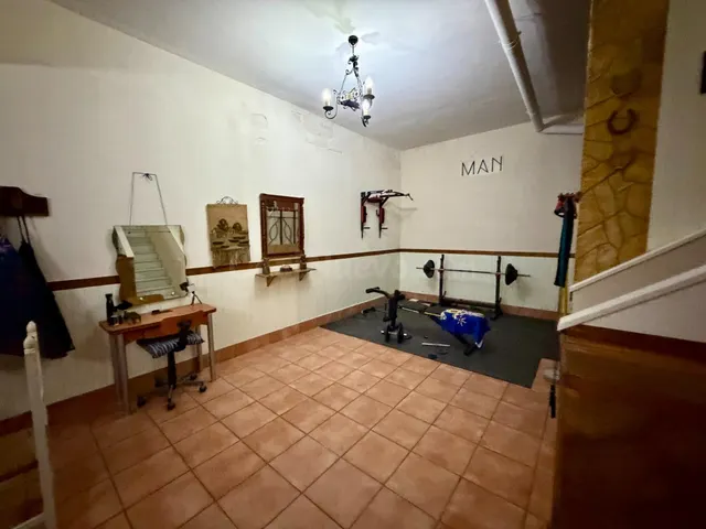 Chalet pareado tipo tríplex de 266 m2 con 4 dormitorios, terrazas, garaje y bodega en Aguadulce Sur — 41