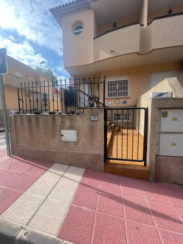 VENTA DUPLEX EN LOS GARRES — 2