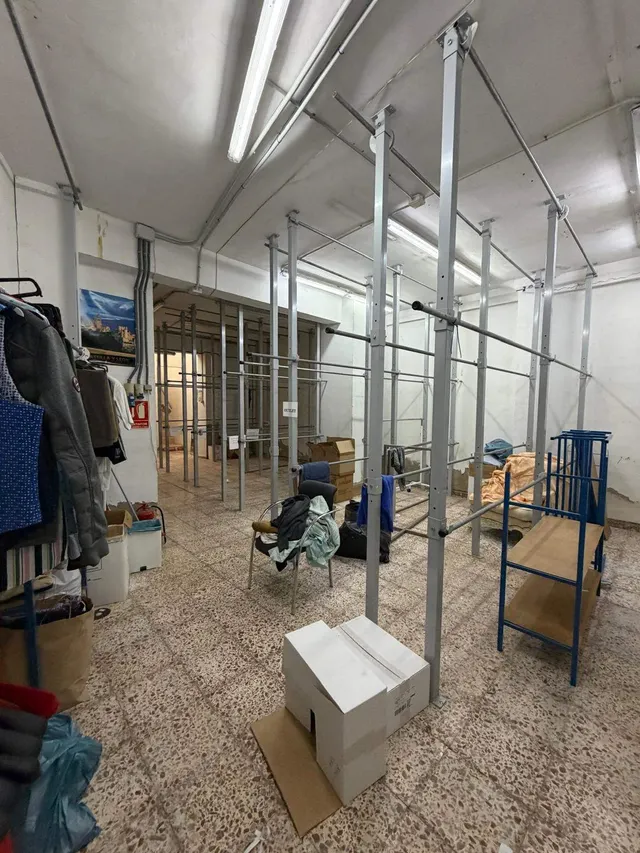 Amplio Local Comercial en la Zona de Santo Domingo, Alicante por solo €140.000 — 11