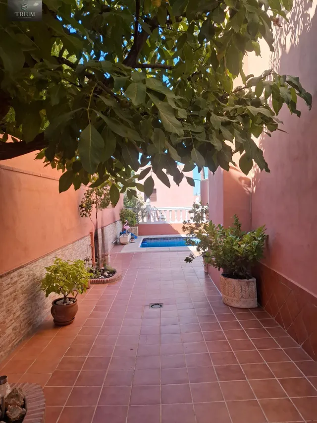 Fantástico chalet en villa argaz, junto al cc serrallo plaza — 17