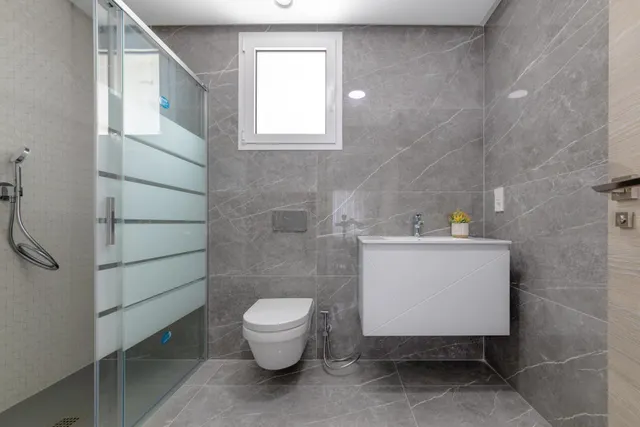 ÁTICO CON TERRAZA DE 88 M2 Y CALIDADES PREMIUM – 3 DORMITORIOS, 2 BAÑOS Y VISTAS ESPECTACULARES — 24