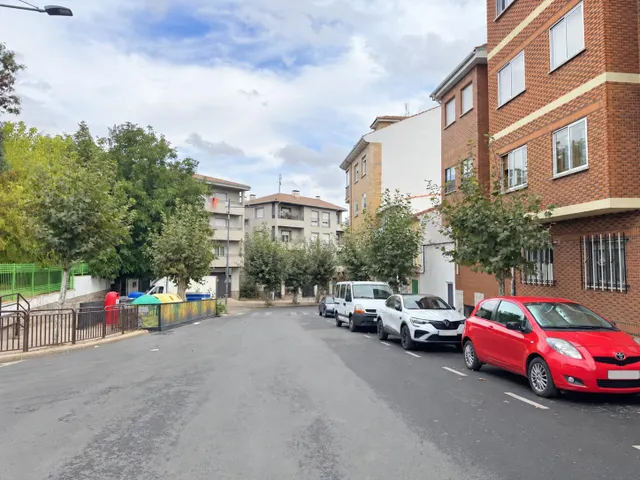 Piso en planta baja de primera transmisión, luminoso y con 3 habitaciones — 33