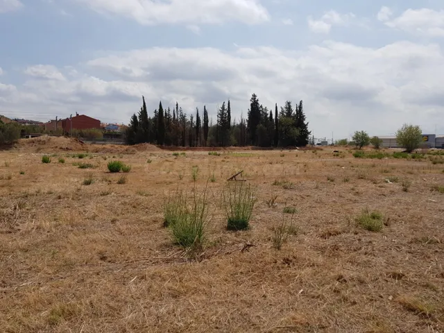 Solar para uso comercial o industrial Olesa de Montserrat - foto 4