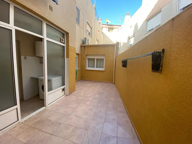 PISAZO DE 4 DORMITORIOS EN EL ALGAR — 29