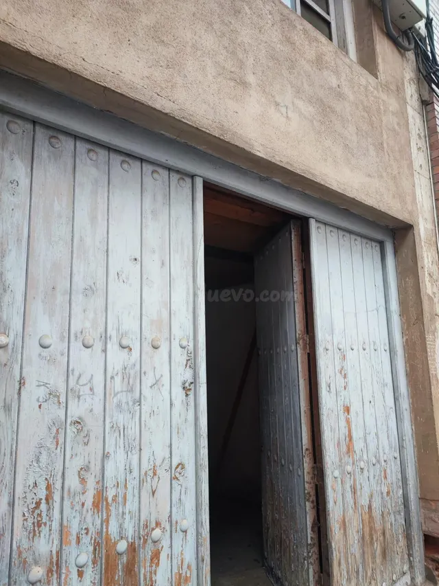 se vende Local bajo zona de Correos y Colegio Santa Ana - foto 5