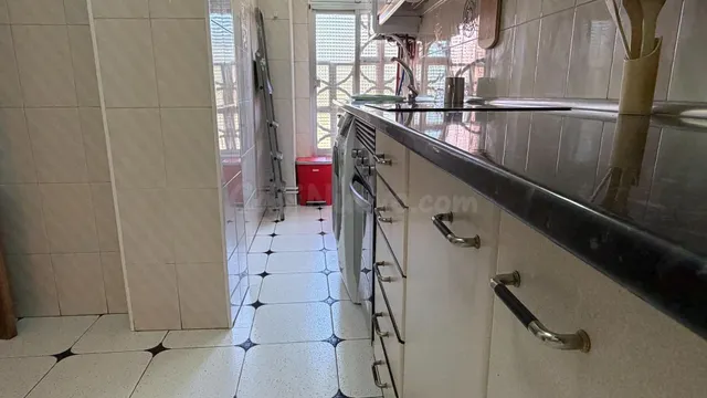 Piso de 4 dormitorios para estudiantes junto al metro en Móstoles — 5