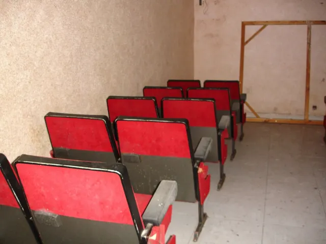 Local comercil en la zona del Acequión de Torrevieja — 12