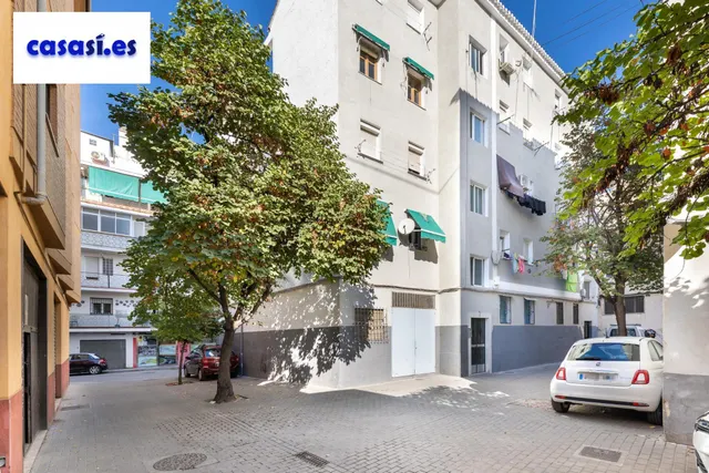 3 dormitorios junto a avenida de dilar — 20