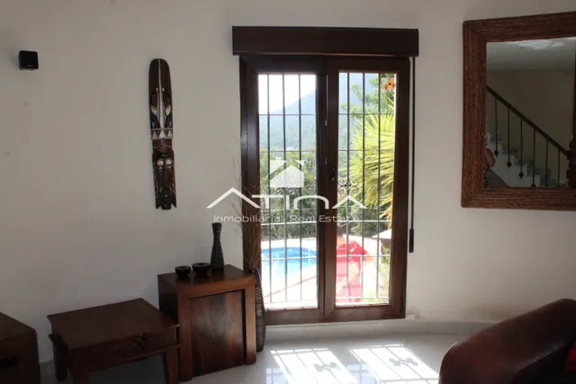 Chalet todeado de naturaleza y vistas abiertas a la Montaña situado en La Drova — 34