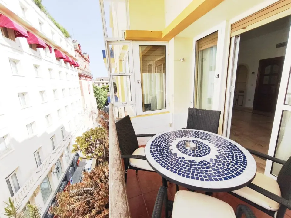 Espectacular vivienda junto Iglesia de La Magdalena, lista para entrar!!!