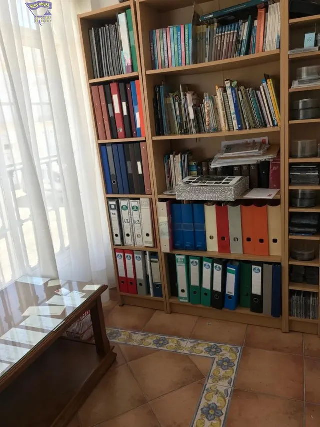 UNIFAMILIAR EN EL PORTICHUELO — 31