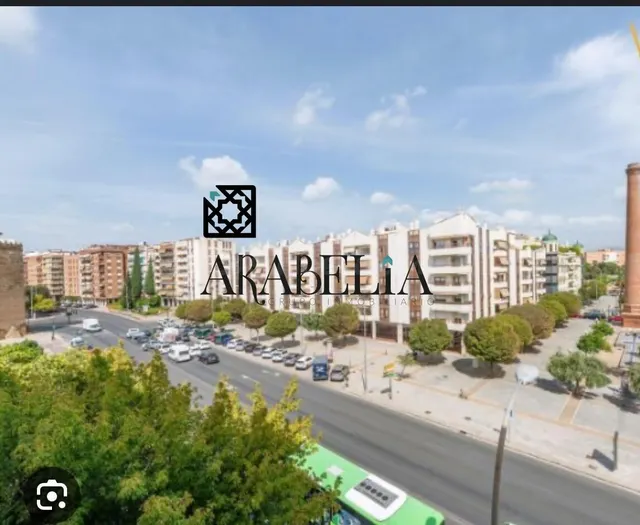 SE VENDE CASA JUNTO AVD OLLERIAS - foto 2
