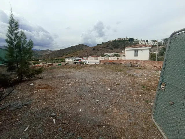 TERRENO URBANO 590 M2 EN ALMUÑECAR — 6