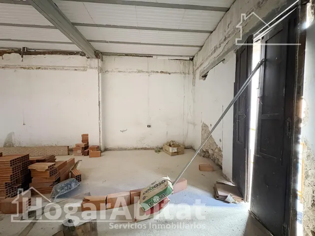 ¡oportunidad en el centro! casa para reformar con terraza y trastero — 45
