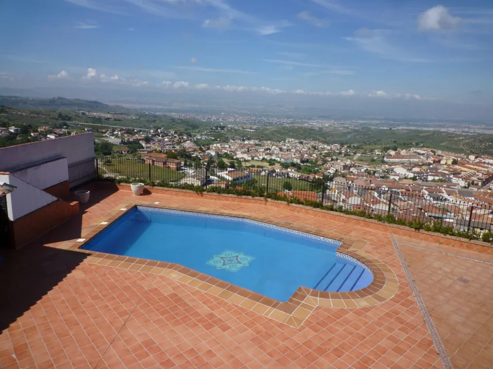 Chalet independiente con vistas panorámicas a Granada